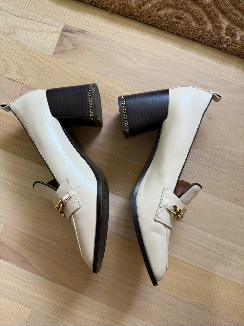Tory Burch Ruby Loafer Pumps - Dulce de Leche/Coconut Cream - Size 9